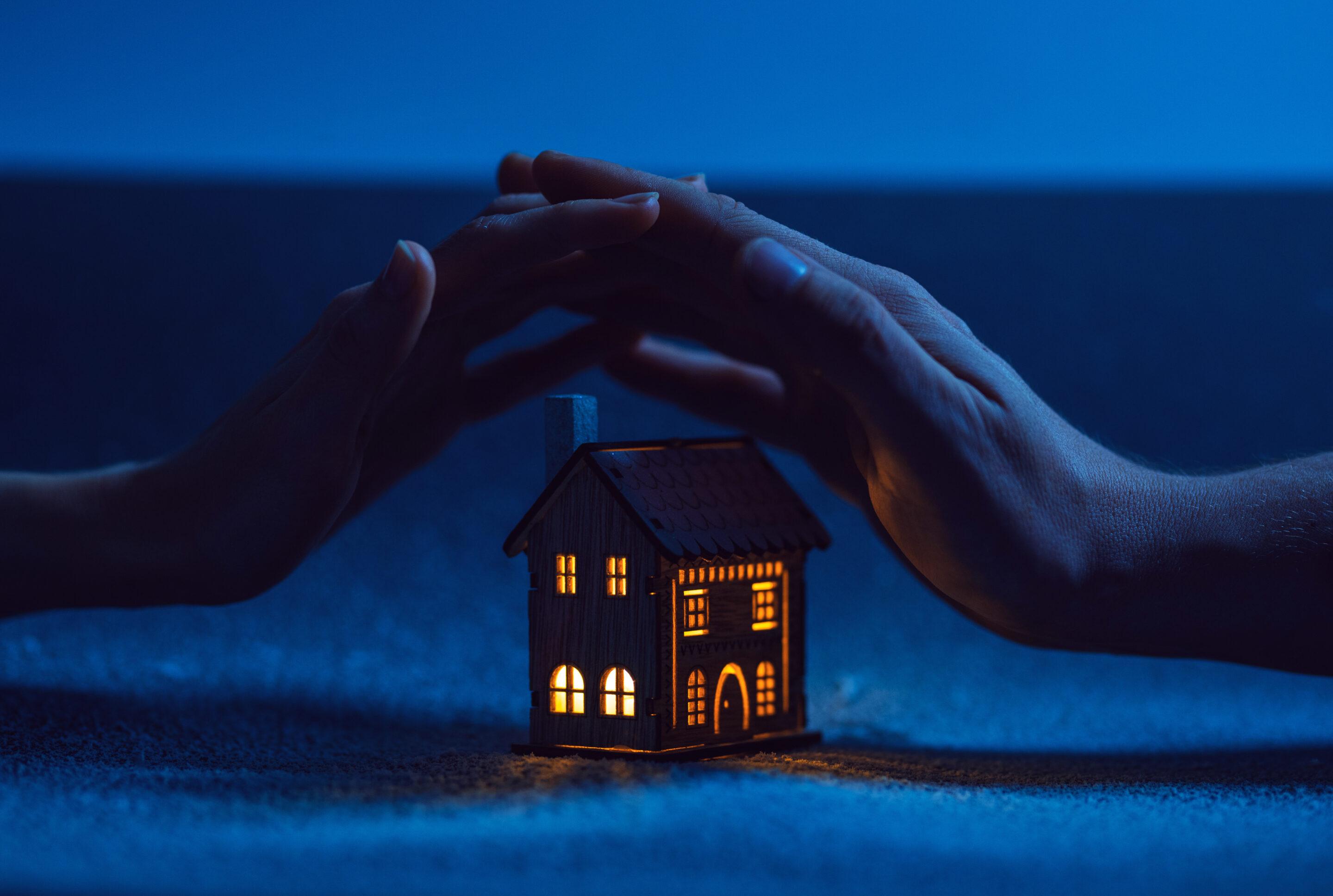 Tips to Protect Yourself Against Criminal Activity This Holiday Season