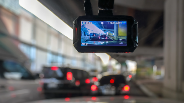 Caught on Camera: How Your Dashcam Could Make or Break Your Accident Insurance Claim!