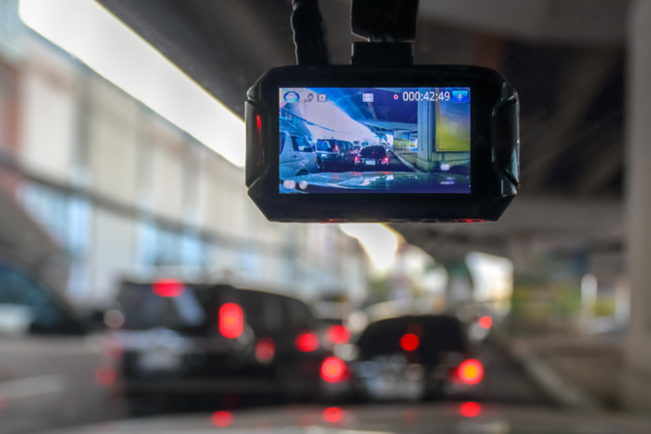 Caught on Camera: How Your Dashcam Could Make or Break Your Accident Insurance Claim!