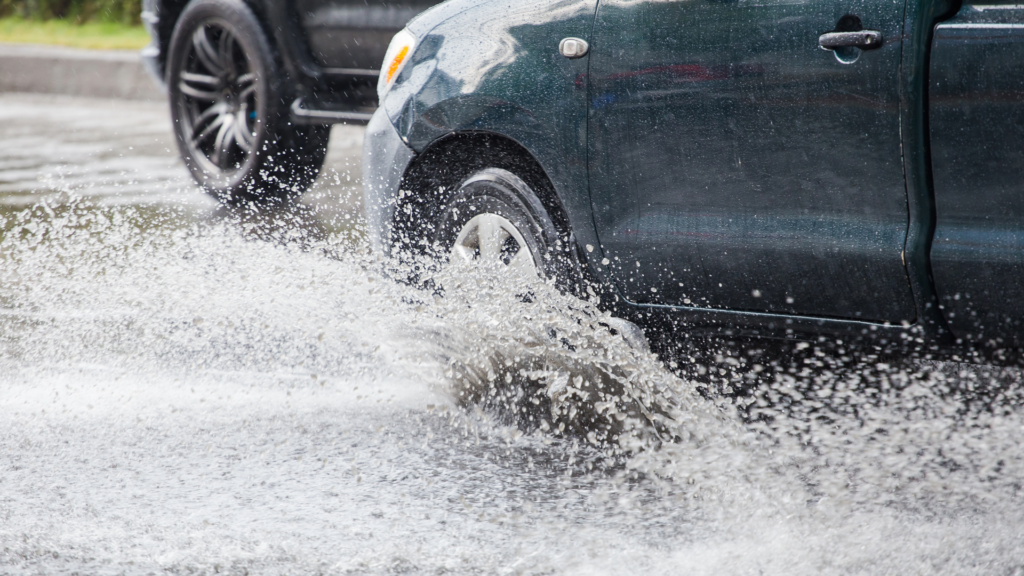 Hydroplaning Accident in Florida: Who Is at Fault?